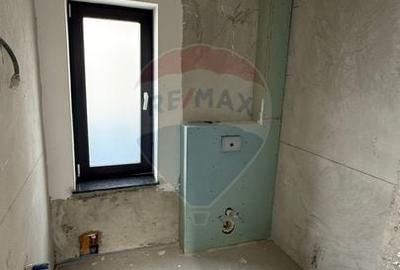 Casă individuală cu 4 camere cu Teren 330 Mp în Obor - 10