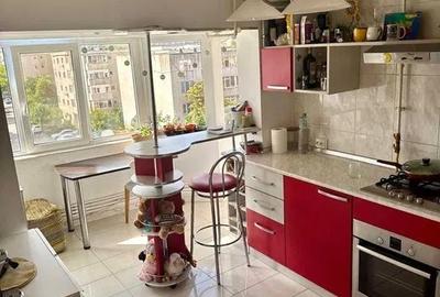 FAR-APARTAMENT CU 3 CAMERE DECOMANDAT MOBILAT CENTRALA GAZE - 1