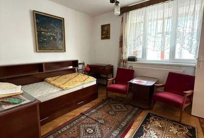 Apartament cu 2 camere decomandat în Cornișa - 3
