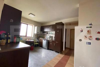 Casă cu 4 camere cu Teren 500 Mp în Urseni
