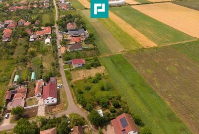 Teren de 602 mp, în Cicir - 7