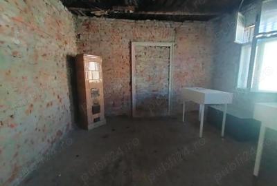 Casă cu Teren 990 Mp în Central