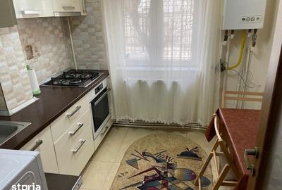 Apartament cu 3 camere semidecomandat în Central - 6