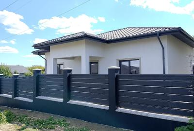 Casă individuală cu 4 camere cu Teren 400 Mp în Central - 1