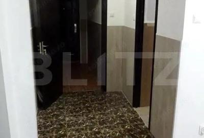 Apartament cu 4 camere decomandat în Cetate