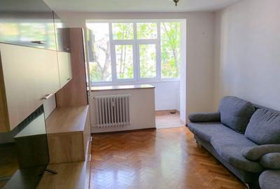Apartament cu 2 camere decomandat în Calea București - 1