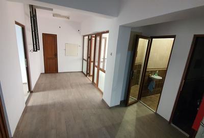 Spatii birouri,recent renovate si mobilate - 11