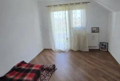 Casă cu Teren 2500 Mp în Mărgineni - 9