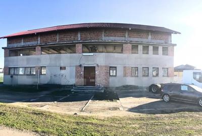 Spațiu comercial, de 780 mp, în Central - 2