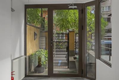 3 Splendid in Primaverii etaj 2 din 3, in bloc butic,  parcare - 15