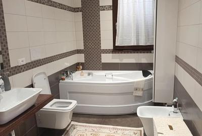 Casă cu 4 camere în Târgu Neamț - 5