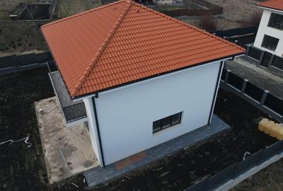 Casă individuală cu 4 camere cu Canalizare în Chinteni - 8