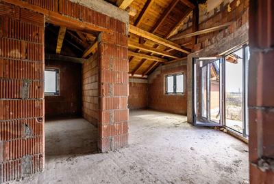 REZERVAT! Casa la rosu cu teren de 752 mp, Mandruloc. Arad - 8