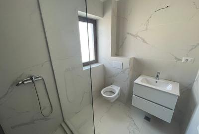 Casă individuală cu 4 camere cu Teren 250 Mp în Exterior Est - 2