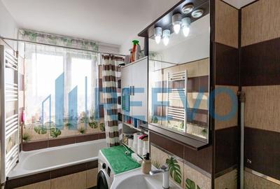 Apartament cu 2 camere decomandat în Cornișa