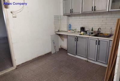 Casa 3 camere in Regie-Podul Grand  pret 600 - 3