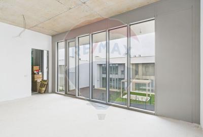 Casă cu 4 camere cu Piscina în Tunari - 10