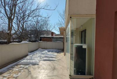 Apartament cu 2 camere semidecomandat în Barbu Văcărescu