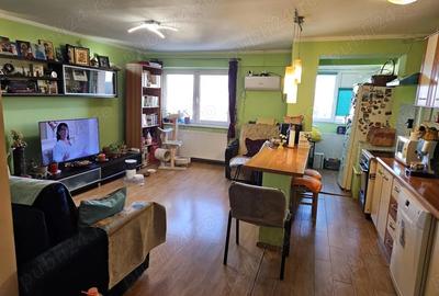 Apartament cu 3 camere decomandat în George Enescu - 10