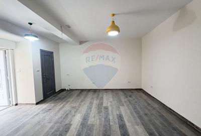 Apartament cu 2 camere nedecomandat în UTA - 7