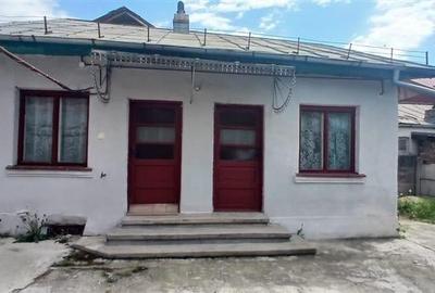 Casa 6 camere de vanzare Pucioasa 441 mp teren - 10