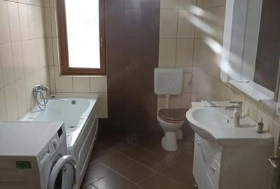 Casă cu 6 camere cu Teren 650 Mp în Central - 2