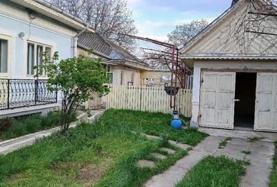 Casă cu Teren 1200 Mp în Cotu Vameș - 6