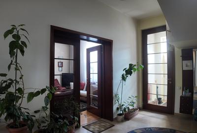 Casă spațioasă în cartier privat – 210 mp utili, Sector 6, zona Apusului - 11