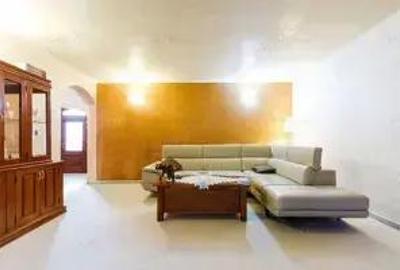 Casă cu 3 camere cu Teren 500 Mp în Central - 3