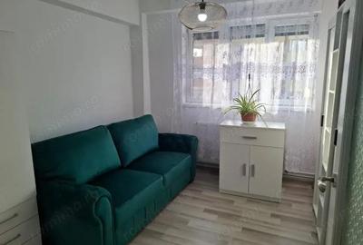 Apartament cu 3 camere semidecomandat în Central - 5