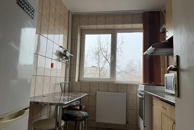 Apartament cu 3 camere semidecomandat, mobilat în Gorjului - 10