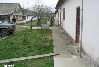 Teren de 6158 mp, în Central - 12