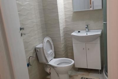 Garsonieră decomandată în Roșu