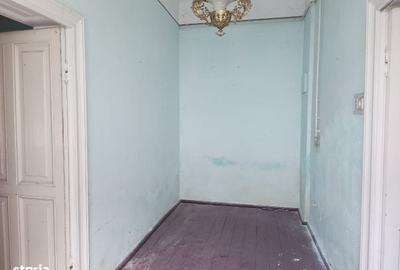 Casă cu 3 camere în Central - 2