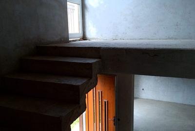 Casă cu 4 camere cu Teren 492 Mp în Bascov - 13