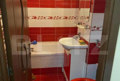 Apartament cu 3 camere decomandat în Micro 16