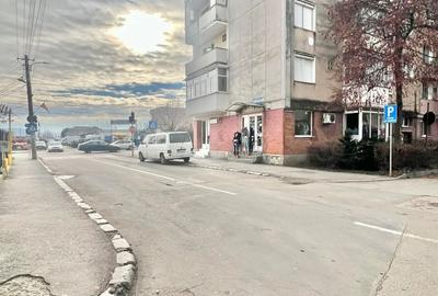 Spațiu comercial, de 54 mp, în Central - 1