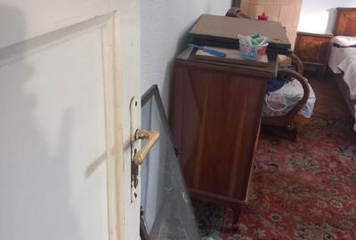 Casă pe colț, dublă deschidere, 4 camere - 2