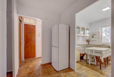 DRISTOR RAMNICU SARAT, APARTAMENT 2 CAMERE, ETAJ 4, 4 - 9