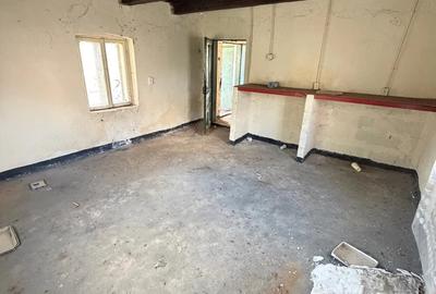Casă cu 2 camere cu Teren 2100 Mp în Zam - 2