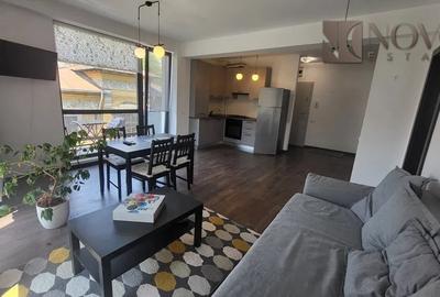 Apartament cu 2 camere semidecomandat, mobilat în Moșilor
