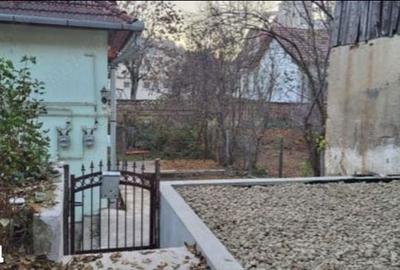 Casă cu 4 camere cu Teren 200 Mp în Central - 5