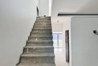 Duplex cu 4 camere cu Canalizare în Corbeanca - 3