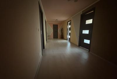 VILA IN SANNICOLAU MARE - 2