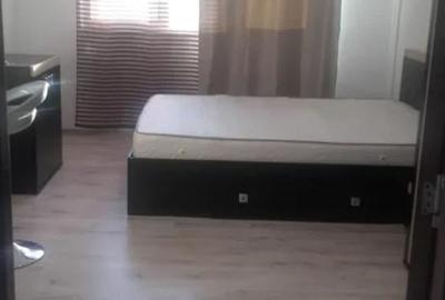 Garsonieră semidecomandată în Basarabia