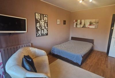 Apartament 1 camera zona Lunei - decomandat etaj 2 !! - 2