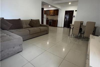 Apartament cu 2 camere decomandat, mobilat în Central