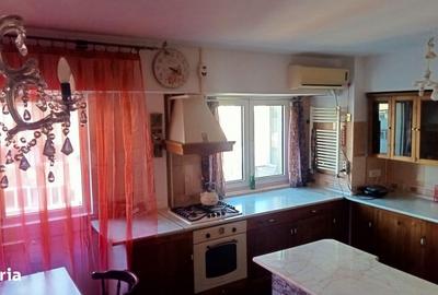 Apartament cu 4 camere în Tei - 9