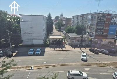 De vanzare apartament 3 camere mobilat ?i utilat, zona Unic - 9