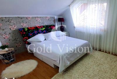 Casă cu 7 camere cu Teren 2000 Mp în Central - 6